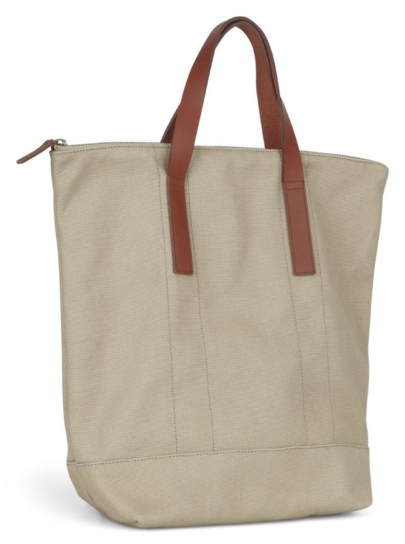 ECCO Finley Versatile Tote (Brown)
