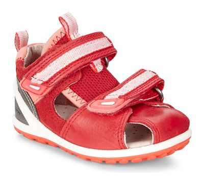 轻巧凉鞋童鞋系列凉鞋