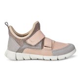  Intrinsic Sneaker