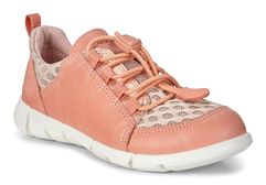  Intrinsic Sneaker