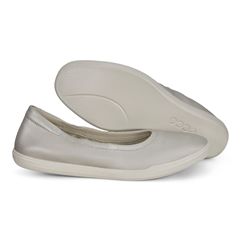  Simpil W