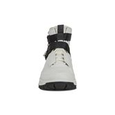 EXOSTRIKE M (أبيض)