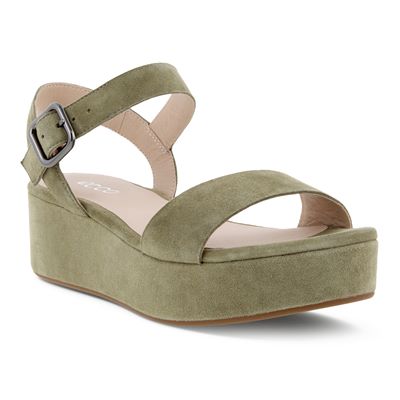  Elevate Plateau Sandal