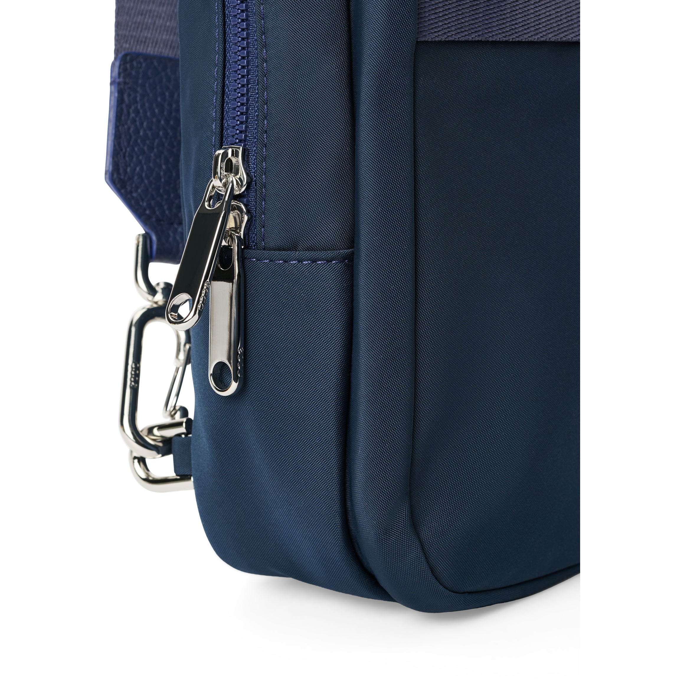 ECCO Voyager X Body Sling - ECCO.com